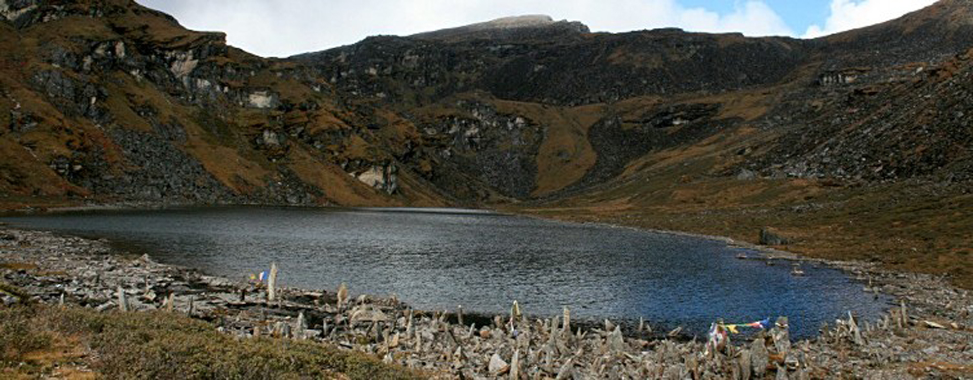 Uttarey Dzongri Round Singalila Trek